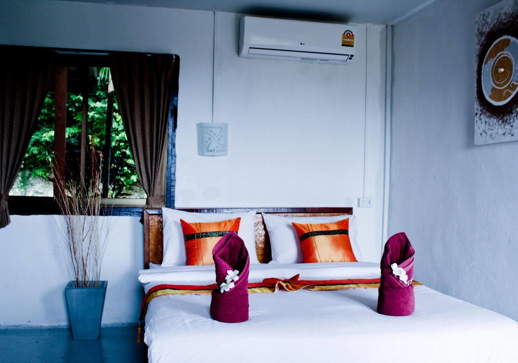 Lanta Halabala Resort Ko Lanta Exterior foto
